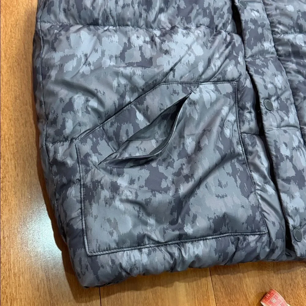 NWT Abercrombie Kids Gray Camo Puffer‎ Fleece Lined Vest Jacket Size 17/18